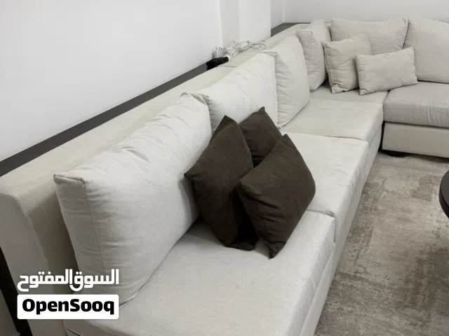 طقم كورنر بحالة ممتازة جدا بدون استعمال اقل من 6 شهور التواصل وتس اب فقط