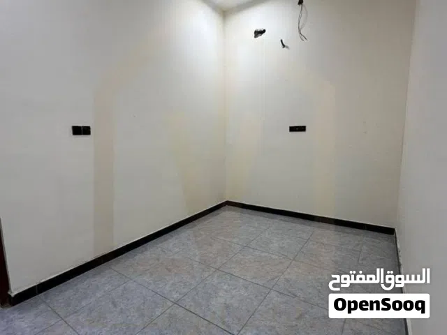 320 m2 More than 6 bedrooms Townhouse for Rent in Basra Oman