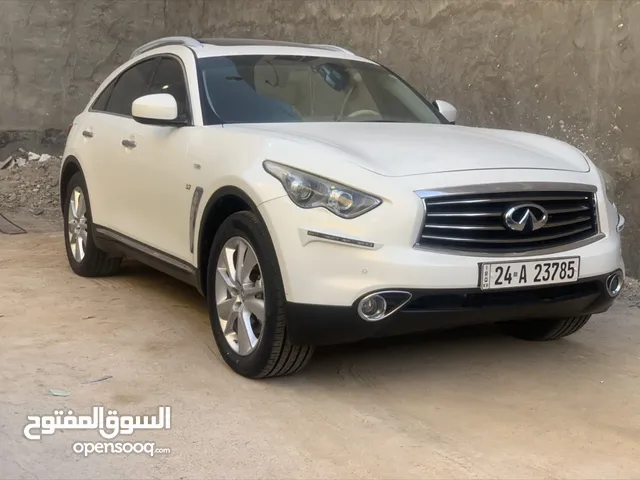 Used Infiniti QX70 in Basra