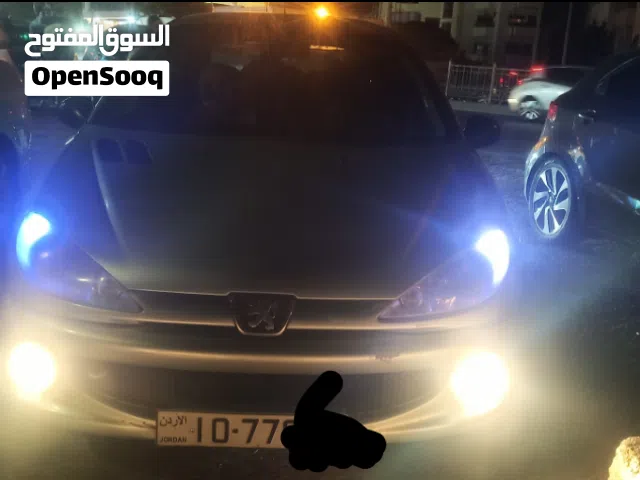 2004 بيجو 206 Base
