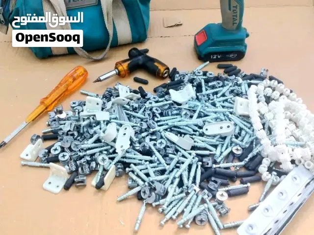 فني (( فك وتركيب وصيانة_جميع_الاثاث  ))