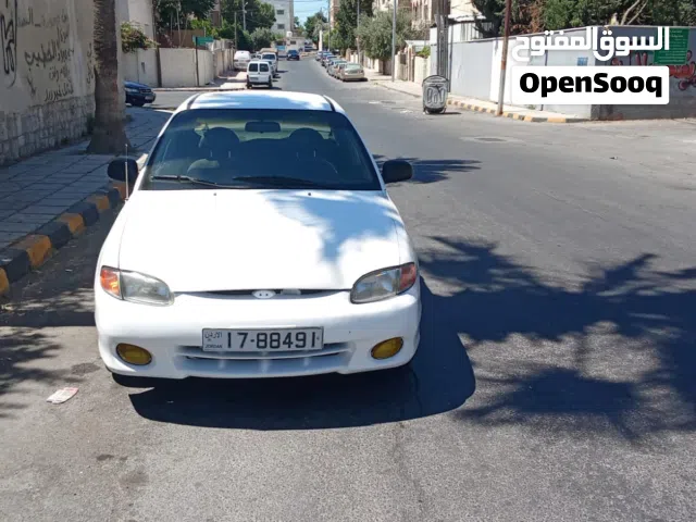 1997 هيونداي اكسنت Standard
