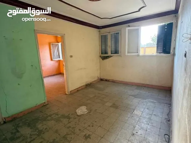 شقة للبيع دور ارضي