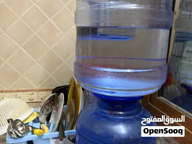 2 water containers and 1 holder in good condition 3 OMR