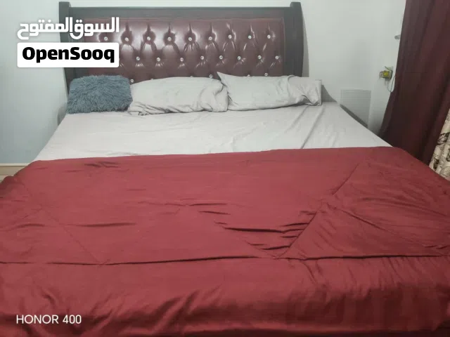 تخت وتوليت