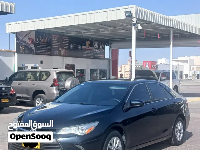 2017 تويوتا كامري LE