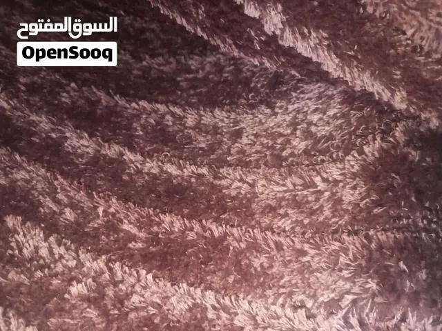 موكيت لون بني