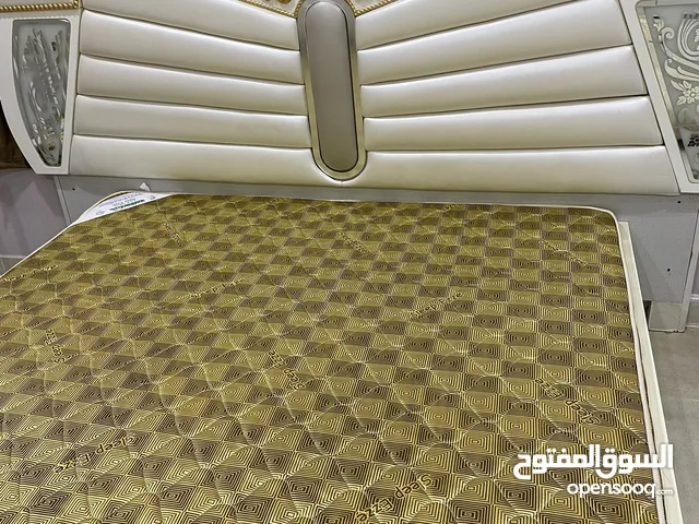 سرير مقاس king size لشخصين مع الدوشج قابل لتفاوض