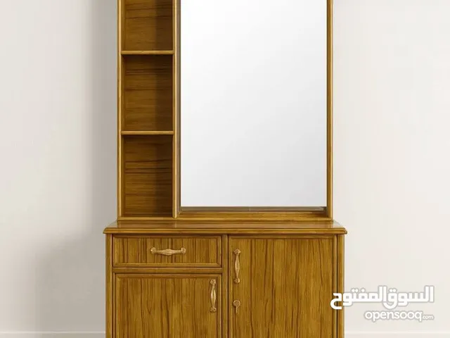 ميز تواليت خشب  شغل درجة اولى    السعــــــــــــر  180 الف   توصيل بغداد 5   لا يوجد توصيل محافظات