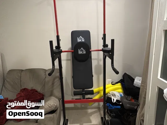 للبيع دامبلين وبار مع 30 كيلو بليتات و عقله كامله مع كرسي صدر ودبس