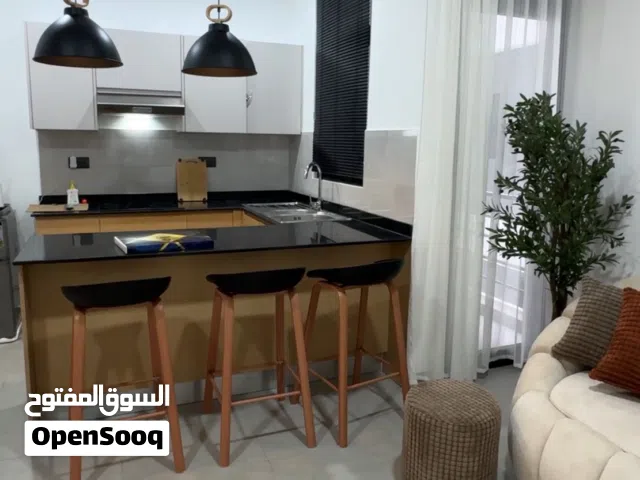 شقة راقية بالعذيبة Luxury apartment in Azaiba