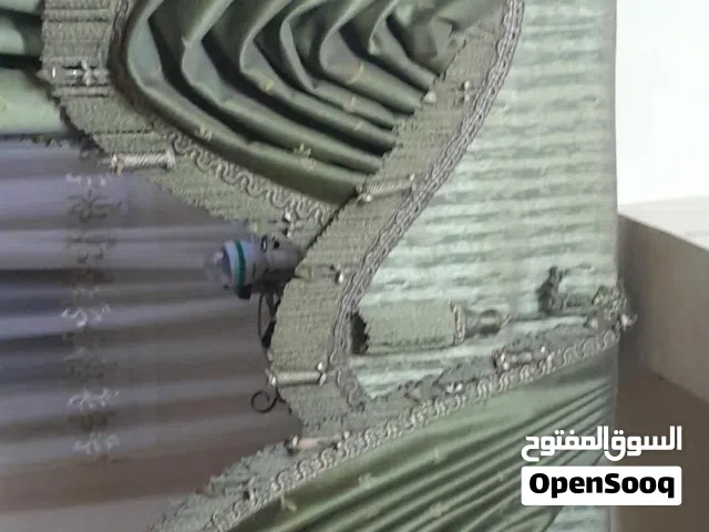 للبيع طقم متكامل من ستاير ونجف بحالة ممتازة