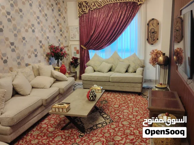 شقة مفروشة باطلالة حديثة وراقية في مجمع مزايا السكني في الموالح الجنوبية