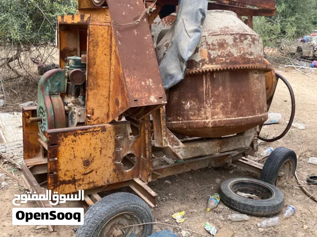 عجانة إسمنت كبيرة