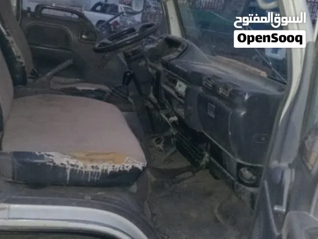 2008 ايسوزو اخرى