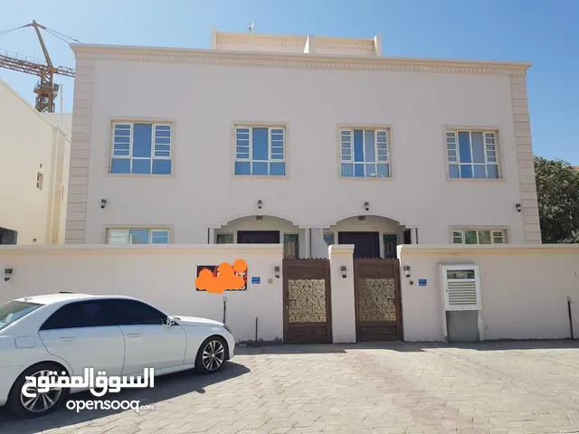 165m2 3 Bedrooms Villa for Sale in Muscat Ansab