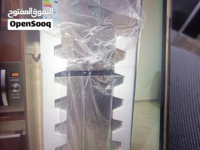ثلاجه وغسالة وطقم كنب وغرفه نوم وطاوله تلفزيون للبيع