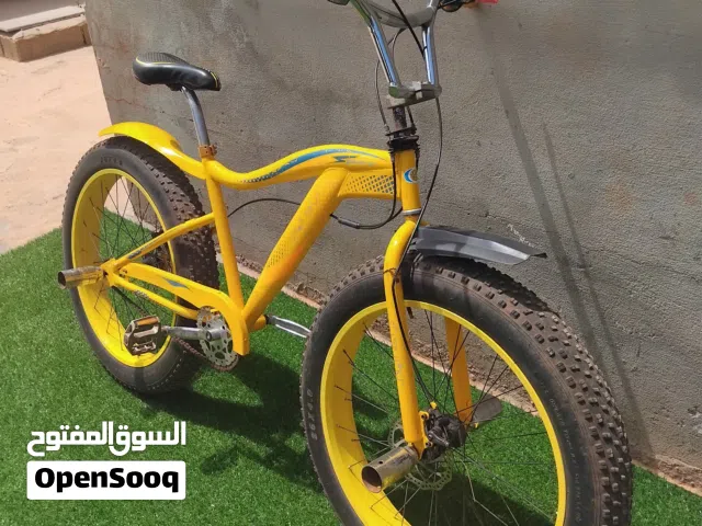 دراجة مقاس 26//40 دبابة  حاجة هايشة اللهمبارك  شبه جديدة  حاجة تبارك الله