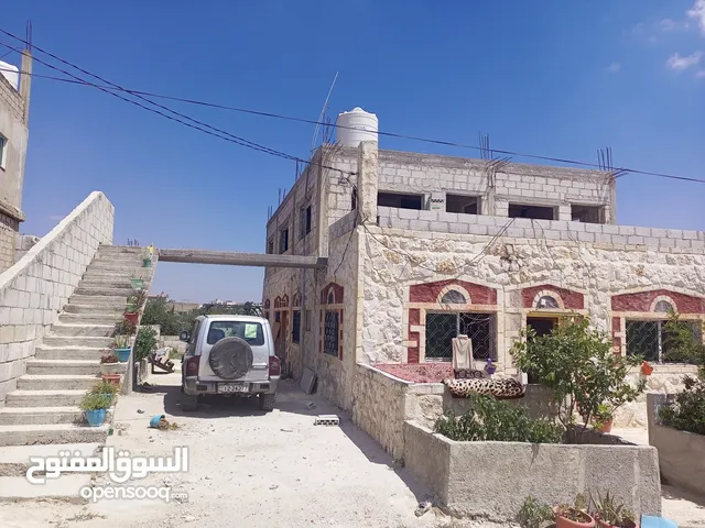 منزل مستقل للبيع طابقين خلف مضافة العمريه من المالك إربد كفراسد