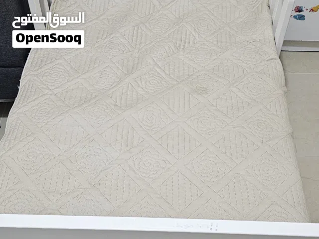 تخت اطفال بحالة ممتازة