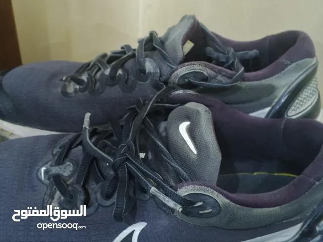 42 Sport Shoes in Ramtha
