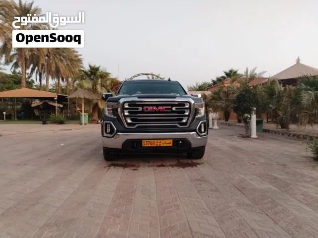 سييرا 2019 بيك اب أسود بمواصفات أمريكية، نظافة ممتازة، تأمين إلزامي، كاش