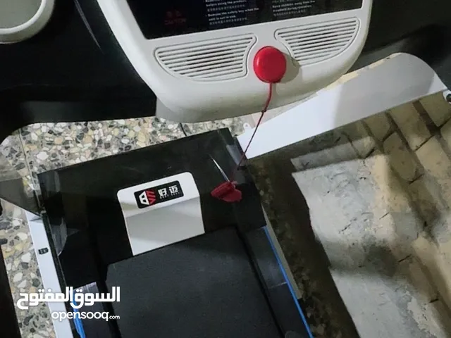 جهاز جري جبلي جديد قليل الاستعمال