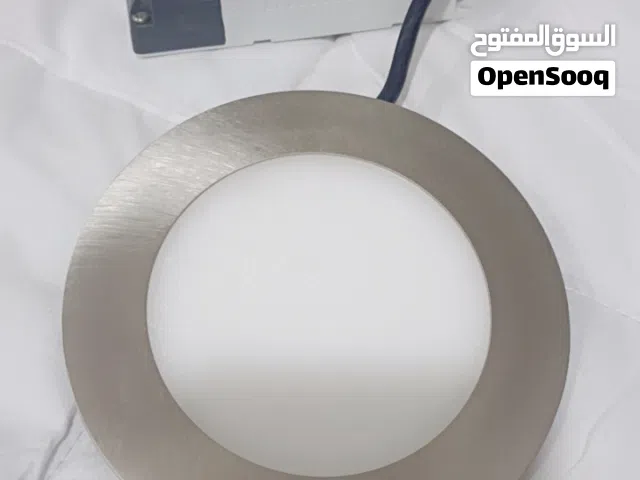 مصباح ذكي (LED) من ماركة EGLO.يعمل بتقنية Bluetooth.