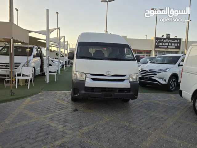 تويوتا هايس فان هاى روف 2017