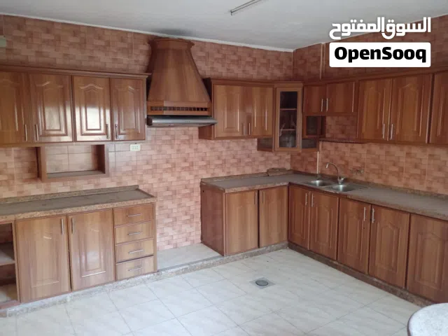 150 m2 3 Bedrooms Apartments for Rent in Zarqa Hay Shaker
