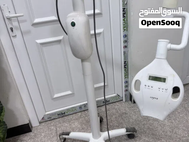 جهاز تبييض أسنان LED احترافي شبه جديد بحالة ممتازة