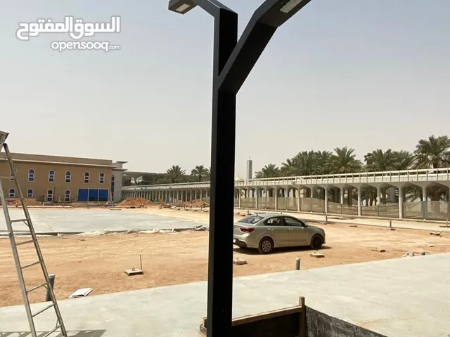أعمدة انارة اعمدة ملاعب أعمده ديكورية اعمده شوارع العاب اطفال ... اعمدة بلدية .. اعمدة مجلفنة ..