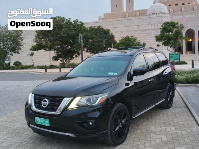2018 Nissan Pathfinder SL