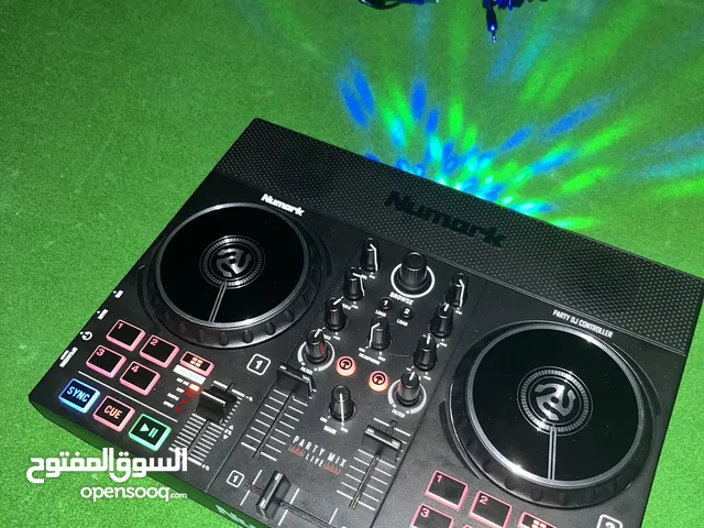 Numark Party Mix live - La table parfaite pour des soirées enflammées !