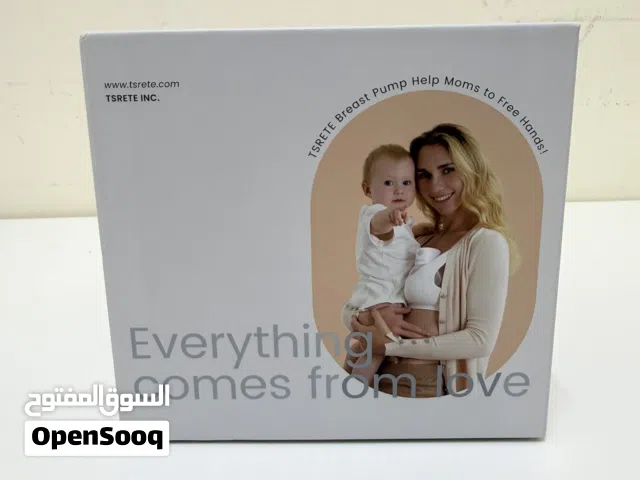 Hands free breast pump