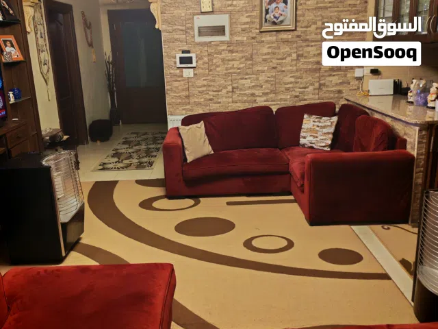 شقه للبيع غير مفروشه من المالك مباشره