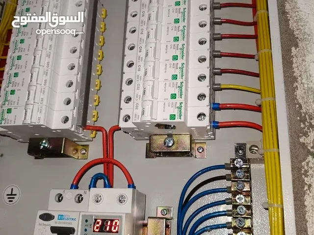 كهربائي إنشاءات تأسيس وتشطيب وجميع انواع الصيانه
