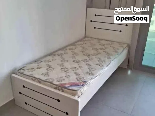 Selling single bed