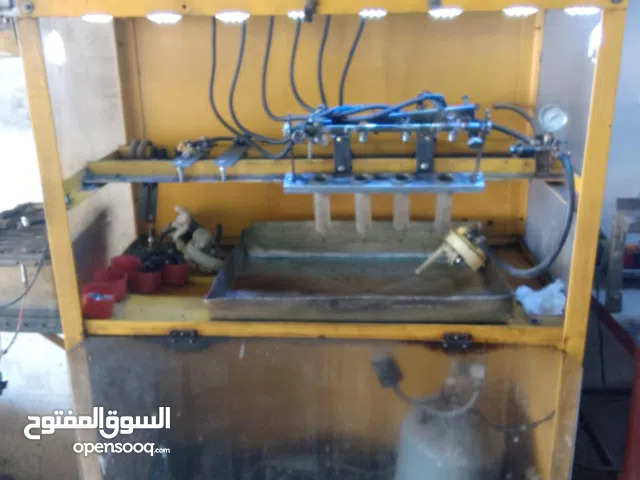 ورشة فحص سيارات بكامل اجهزتها