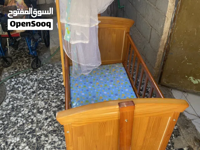 سرسر طفل جديد مستخدم قليل