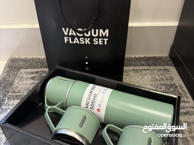 اكواب مع مطاره حافظة الحراره والبروده- Cups with a thermos with heat and cold for travel