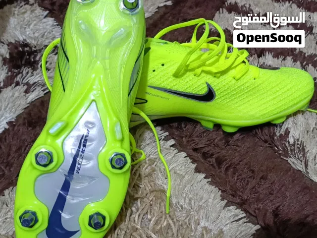 حذاء رياضي درجه اولى ستد(برغي)