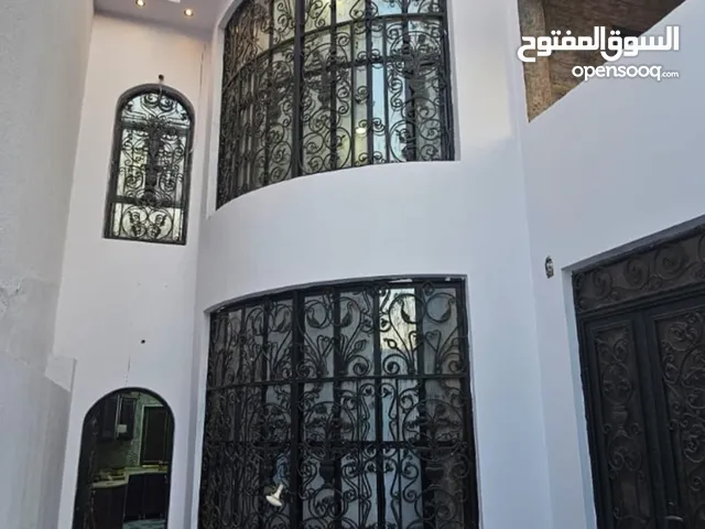 بيت للايجار في الحكيمية شارع الرديني