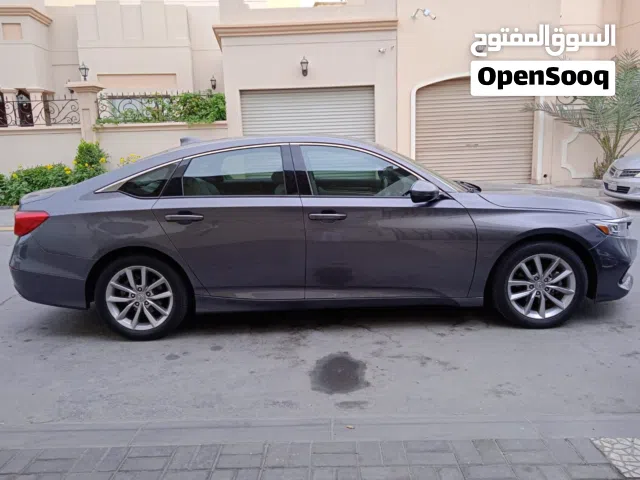 2022 هوندا اكورد LX