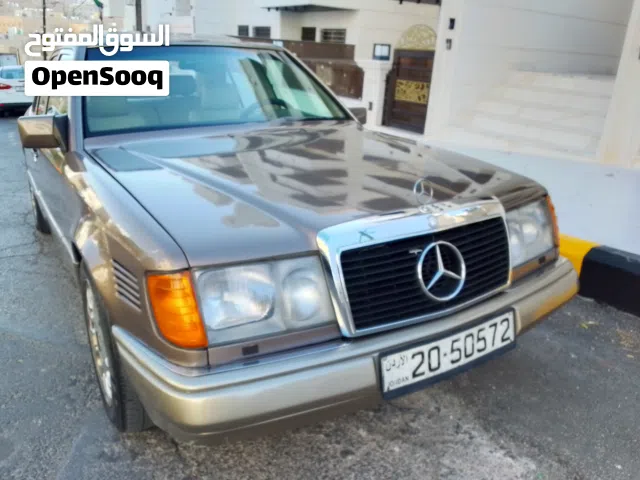 1990 Mercedes Benz E-Class E 200