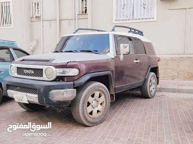 Used Toyota FJ in Aden