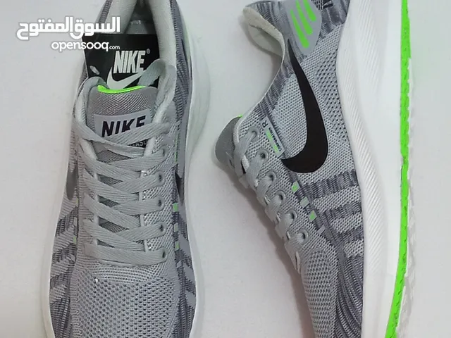 كوتش رجالى فتنامى الصنع