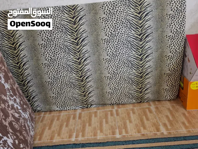 فرشة مزدوجة ضغط بسعر 30 دينار قابل للتفاوض مع وجه فرشة الفرشة مستعملة استعمال بسيط بس جديدة