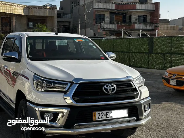 تويوتا هايلوكس 2023 للبيع