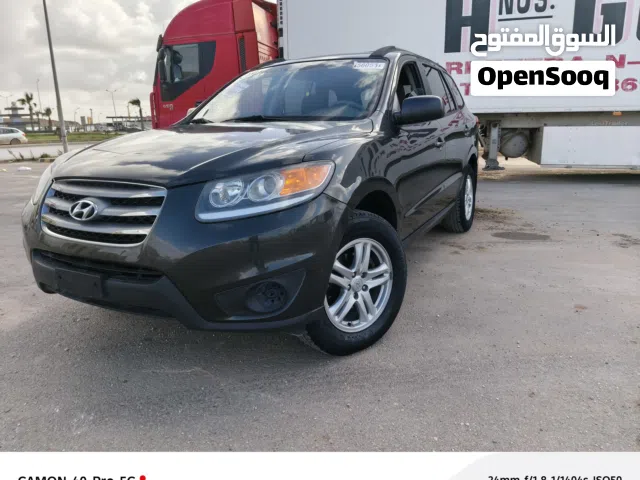 New Hyundai Santa Fe in Benghazi